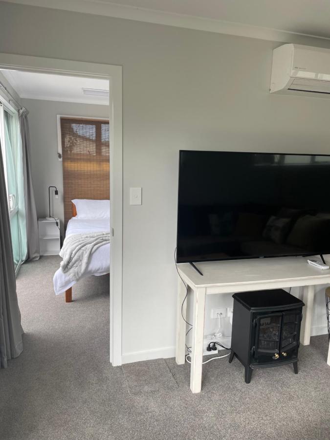 Modern Studio Apartment Motueka Luaran gambar